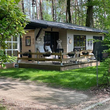 Hotel Chalet Sint Zutendaal Exteriér fotografie